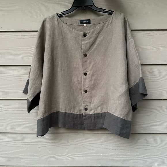 EskandarLinen Mock Neck Button-Up blazer